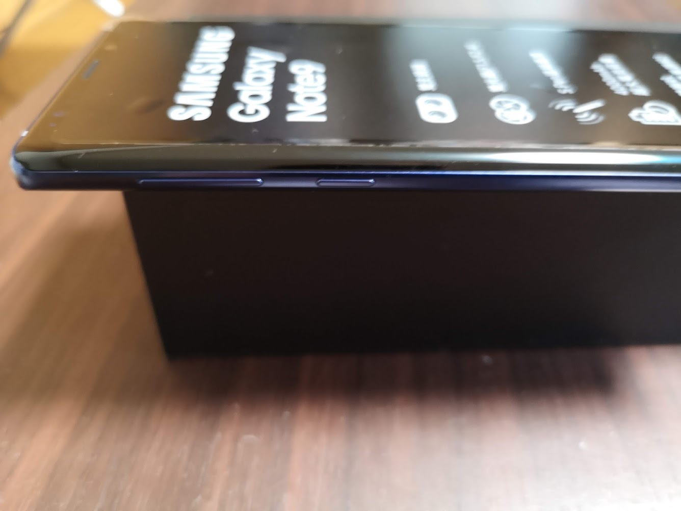 Galaxy Note 9はSIMフリー・docomo・au版のどのモデルを買うべきか？