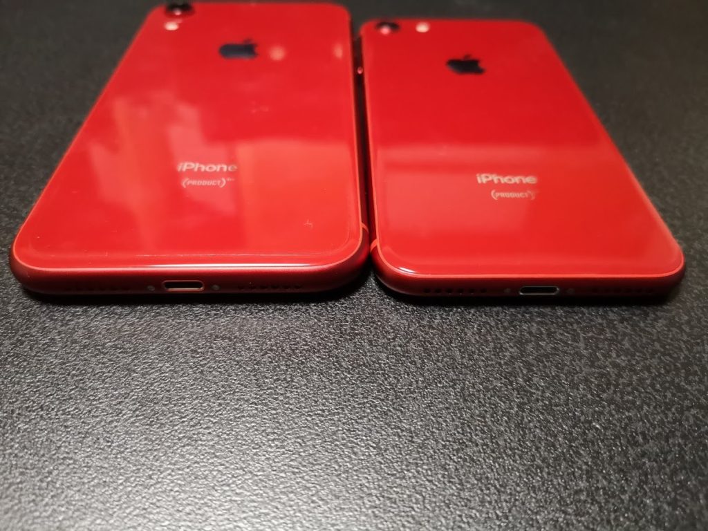 iPhone XR iPhone 8