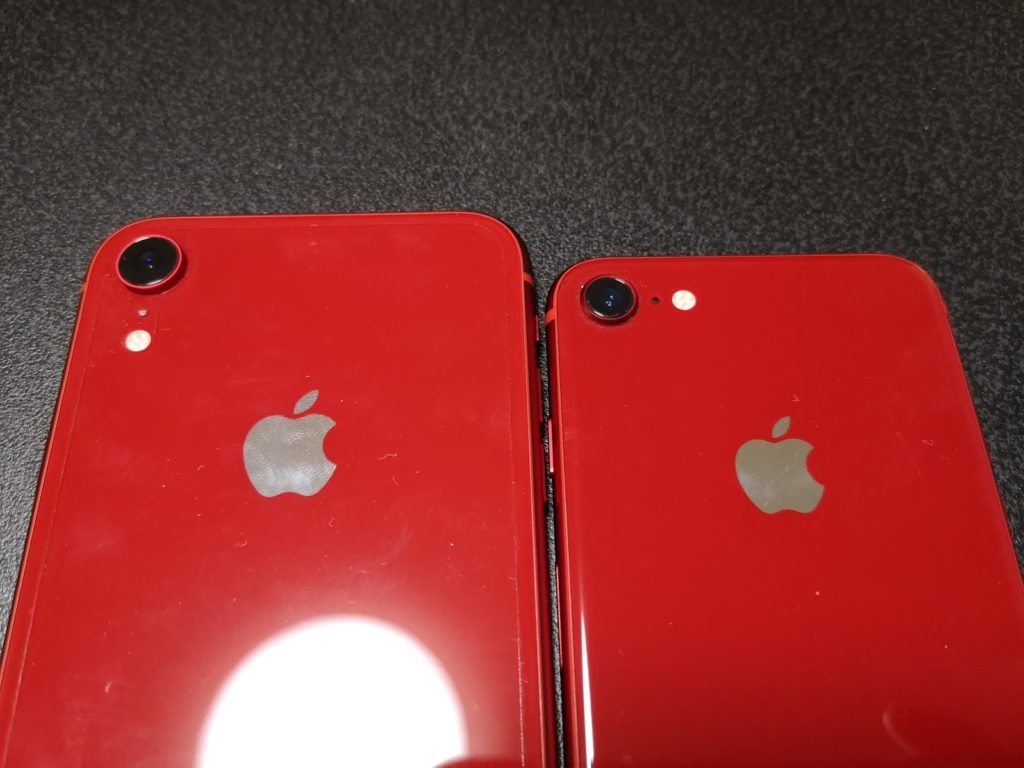 iPhone XR iPhone 8