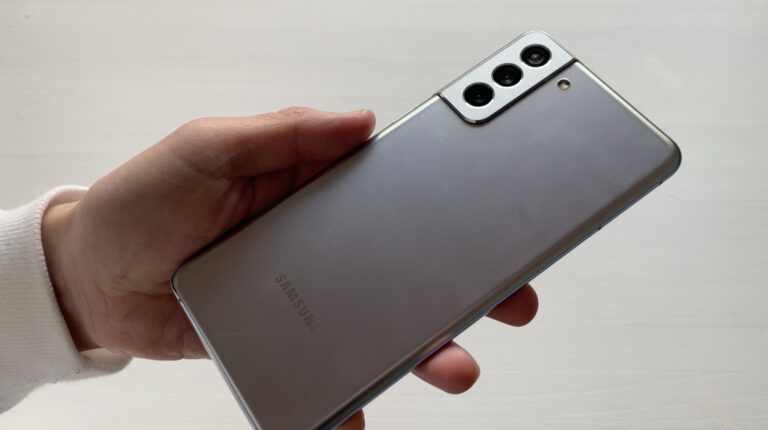 Galaxy S21+レビュー。待望のフラットディスプレイ＆大画面のド迫力を  